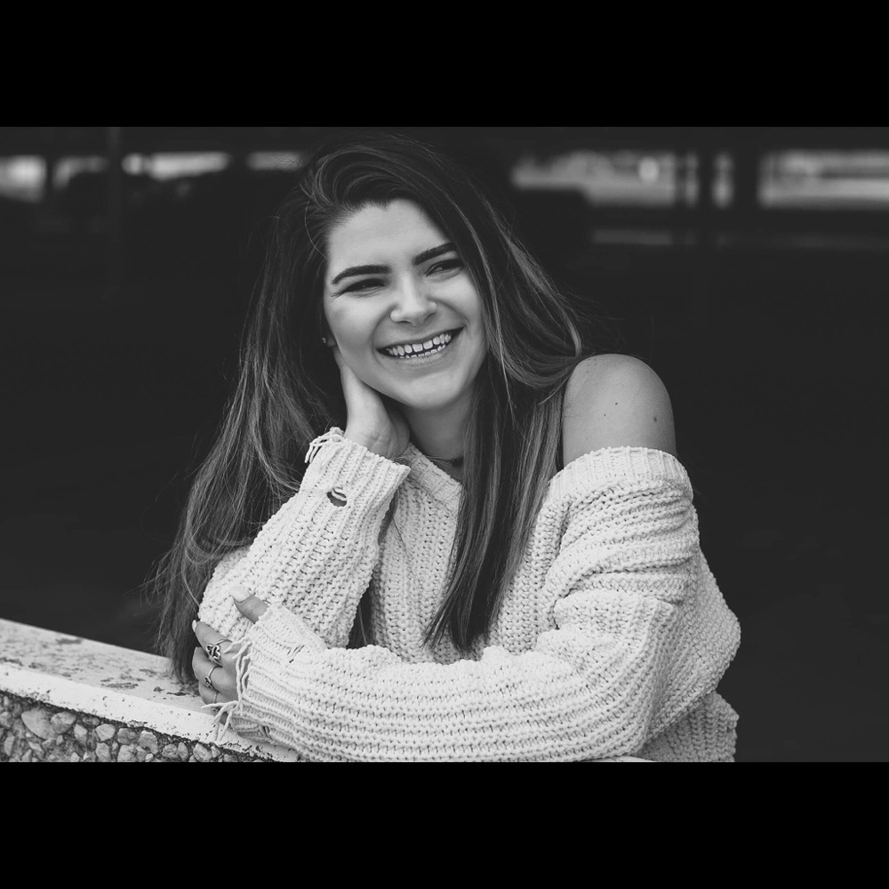 Meet your Posher, Makayla